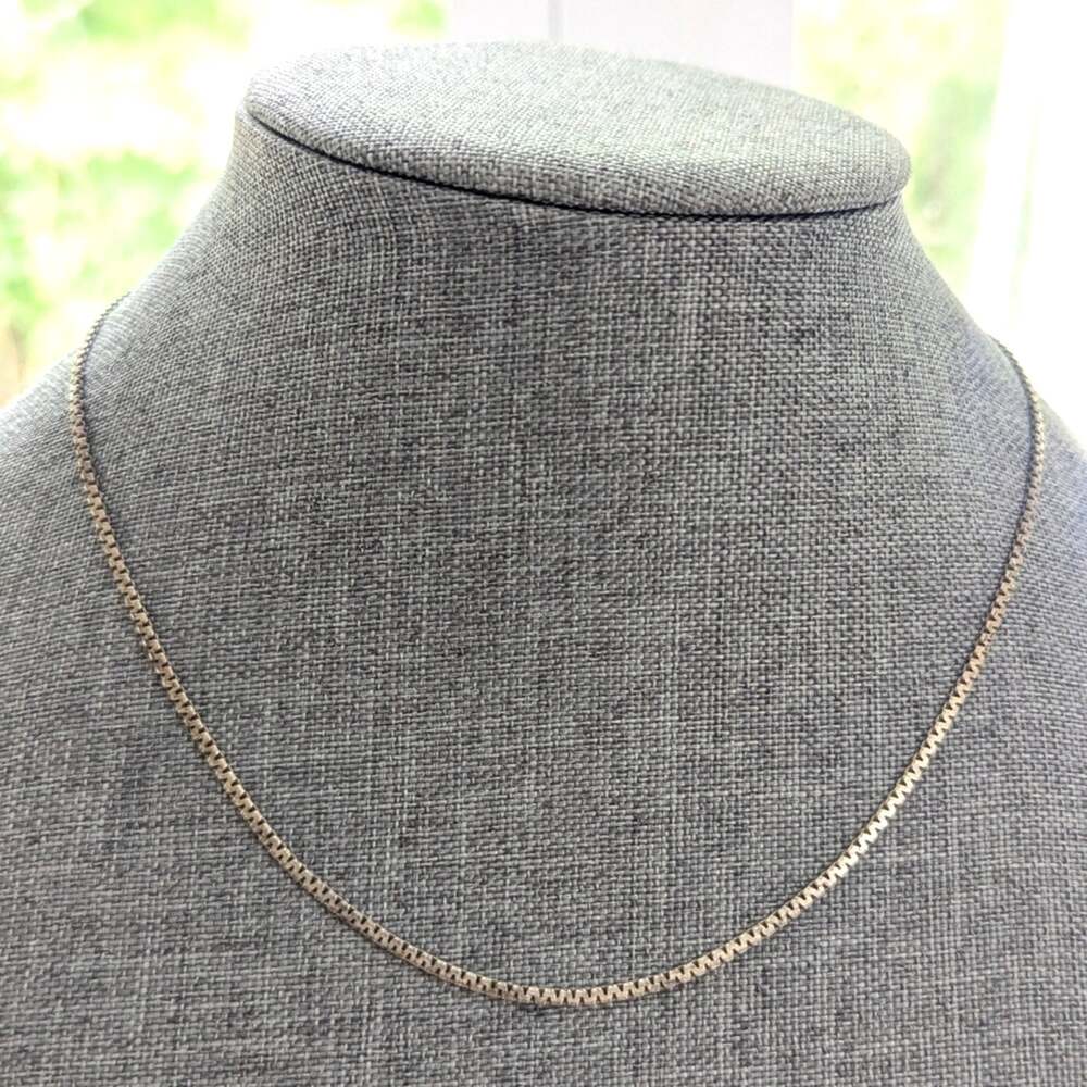 Vintage Signed 925 Sterling Silver Dainty Delicate Box Link Chain Necklace